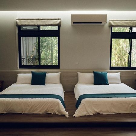 蘊慢築 茶花藝主題民宿 Yun Man Zhu Homestay Gongguan Exterior foto